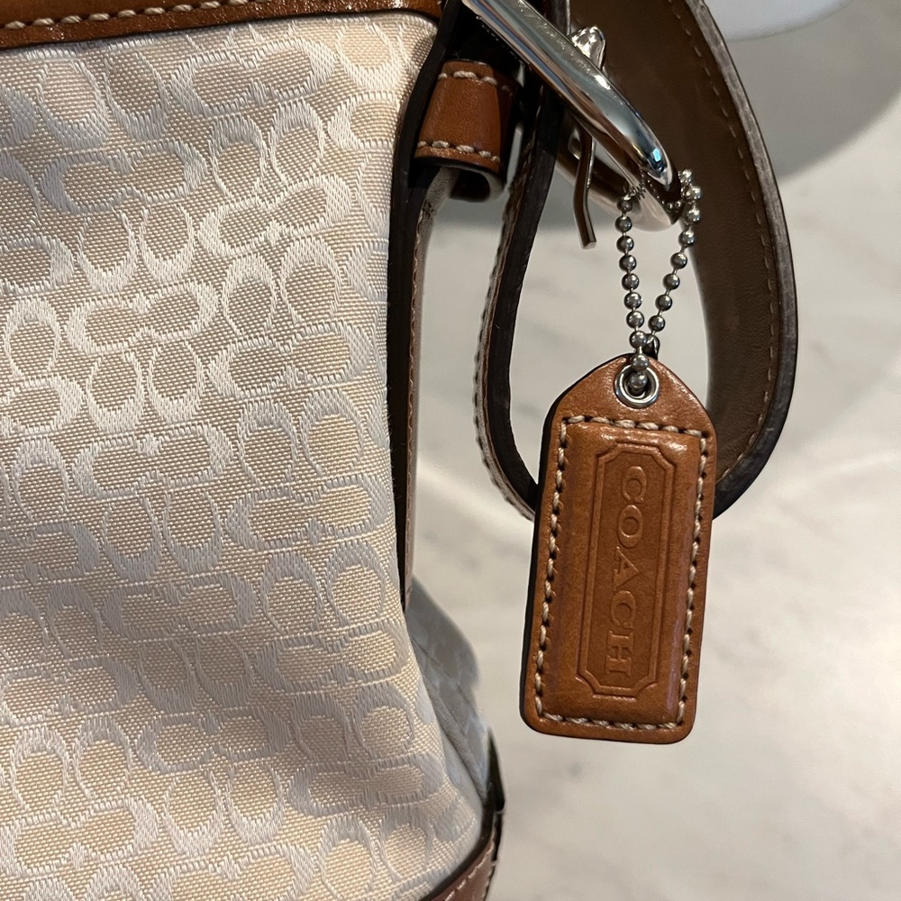 Coach Purse 100% Authentic - image 5